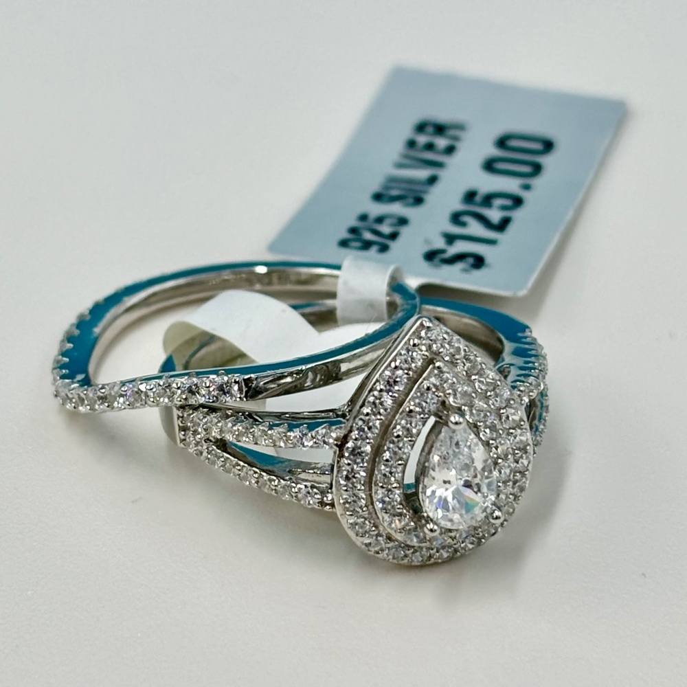 R01-Sterling Silver 925 Pear Cut CZ Bridal Wedding Engagement Ring Size 7